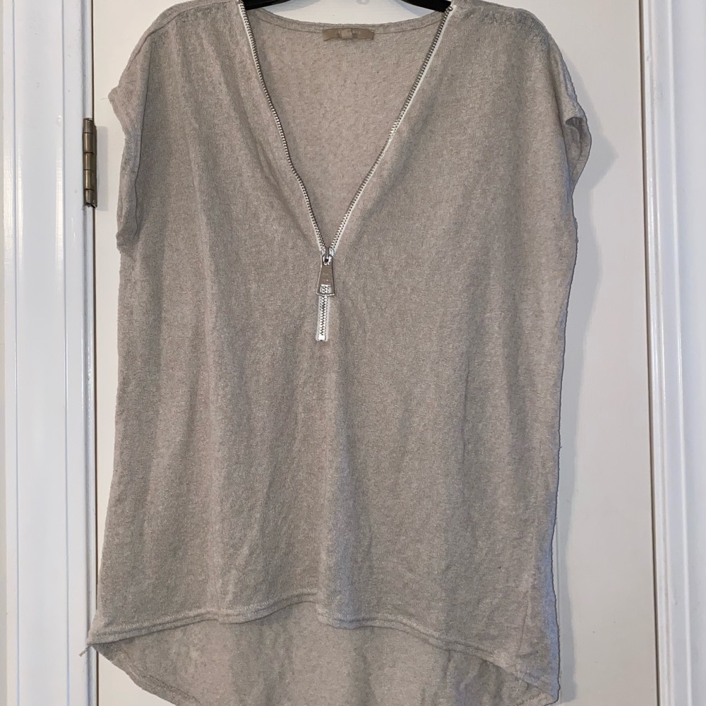 Beige zippered top size Large